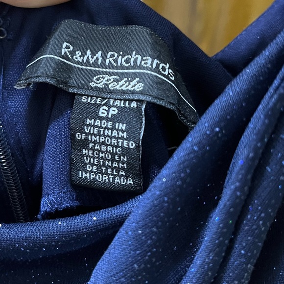 🚨 SALE 🚨 Navy Blue Glitter Gown Dress - size 6P - Picture 6 of 15